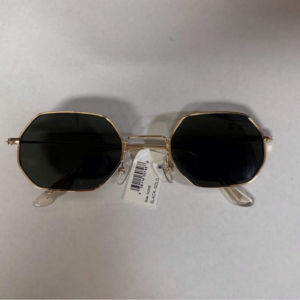 NWT Gold frame Sunglasses